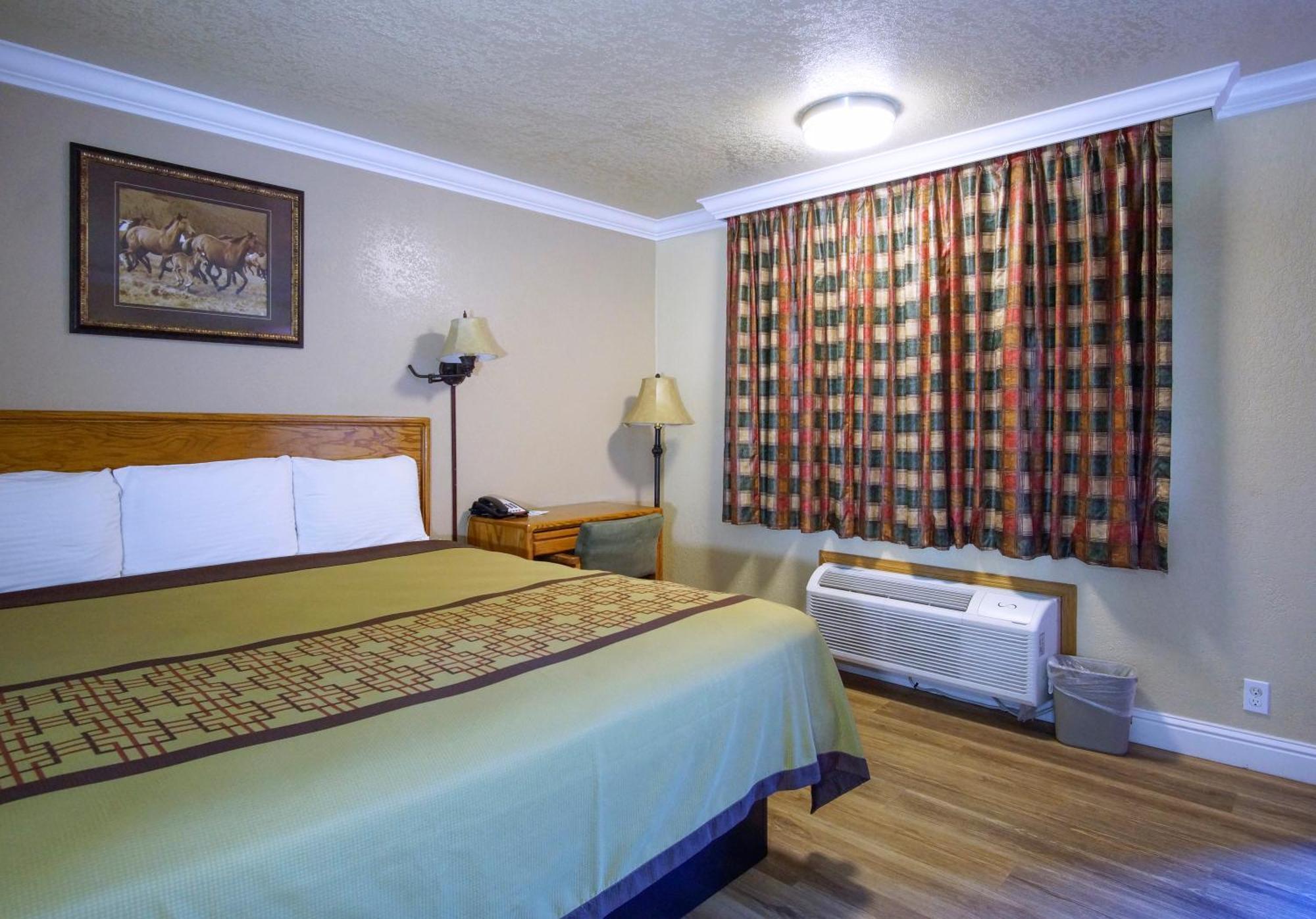Motel Charm & Burney