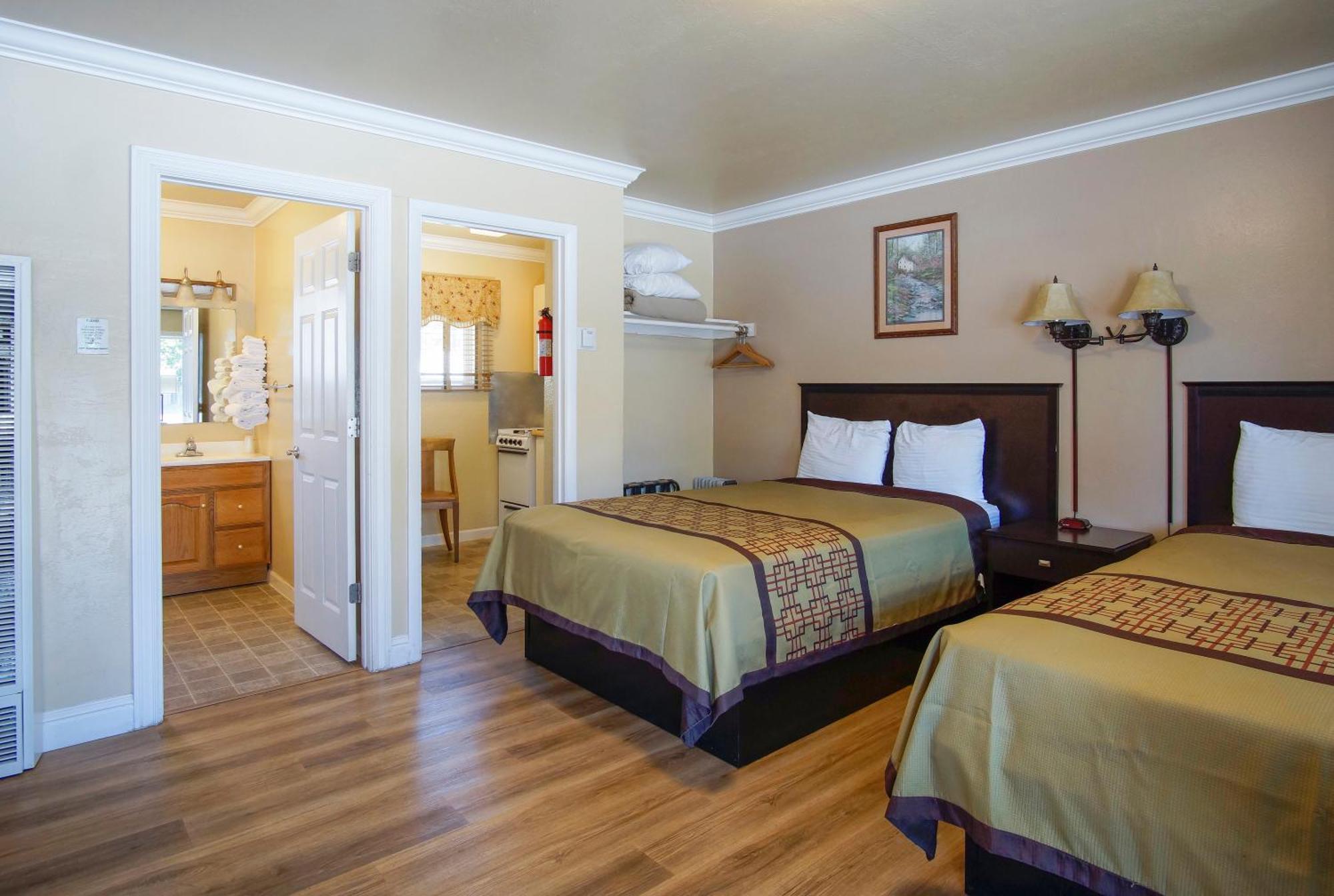 Motel Charm &