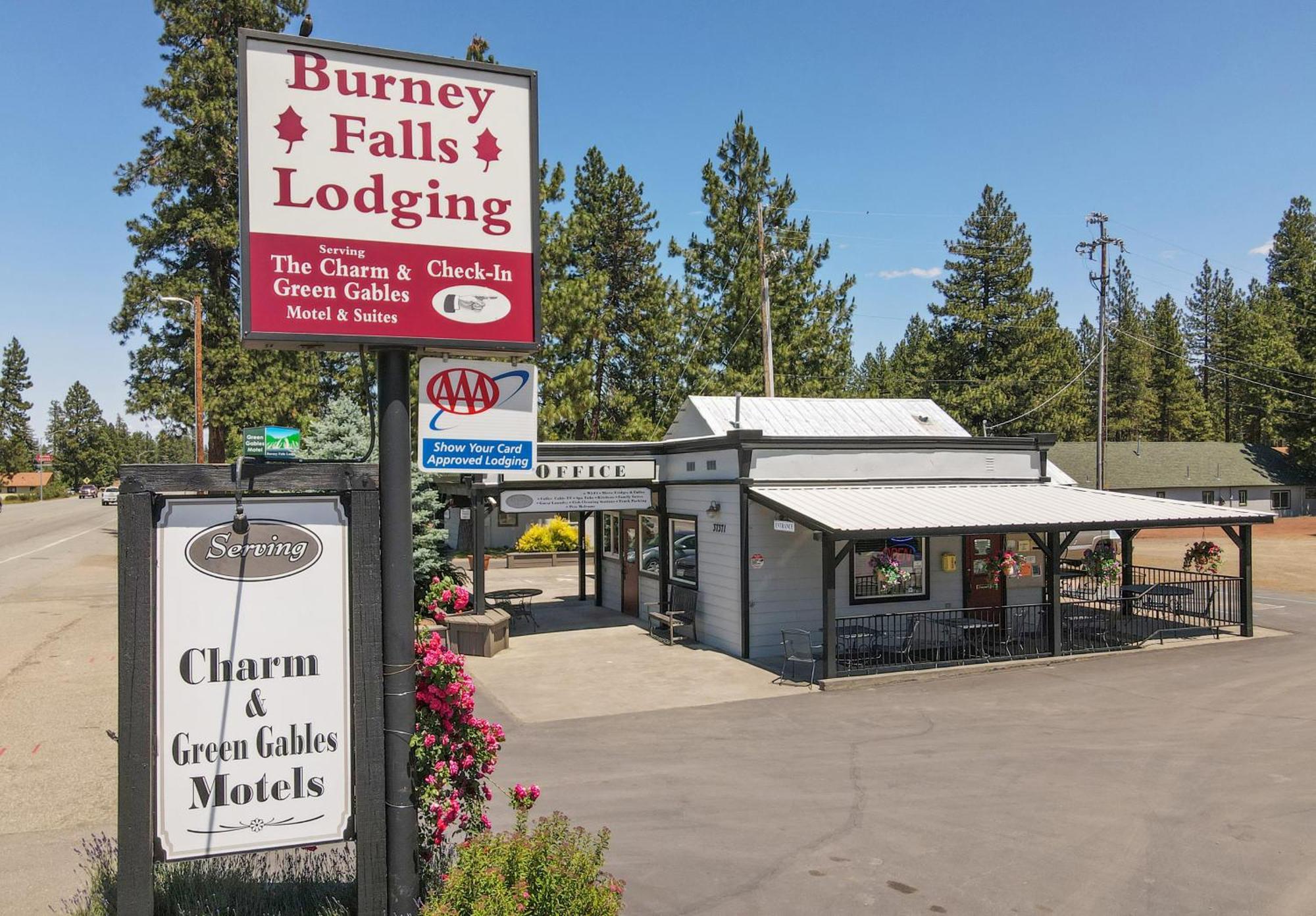 Motel Charm & Burney