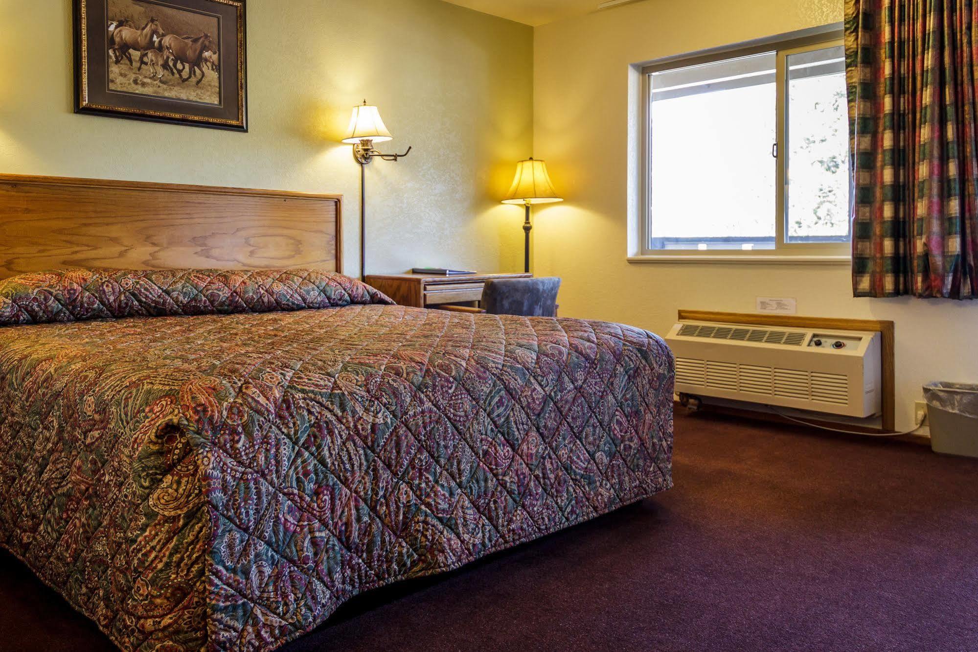 Motel Charm &